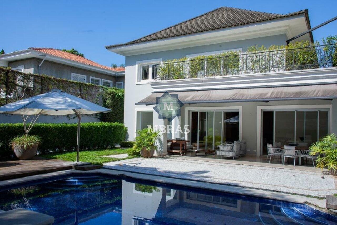 Casa em localização privilegiada no Jardim Europa