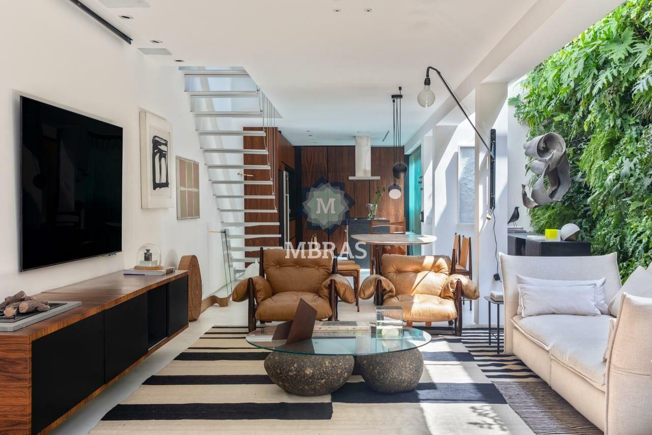 Charmosa casa de Vila | Vila Olímpia