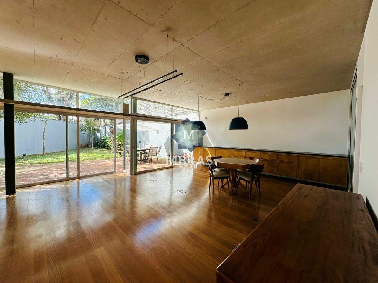 Excelente casa para reforma no melhor do Jardim Paulista