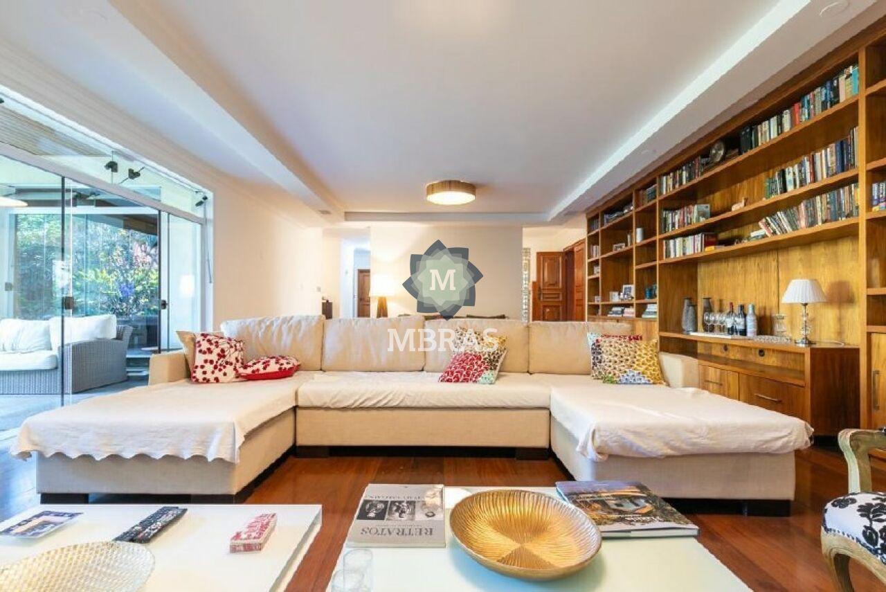 Sofisticação, sustentabilidade e natureza no coração do Brooklin: a casa dos sonhos aguarda você!