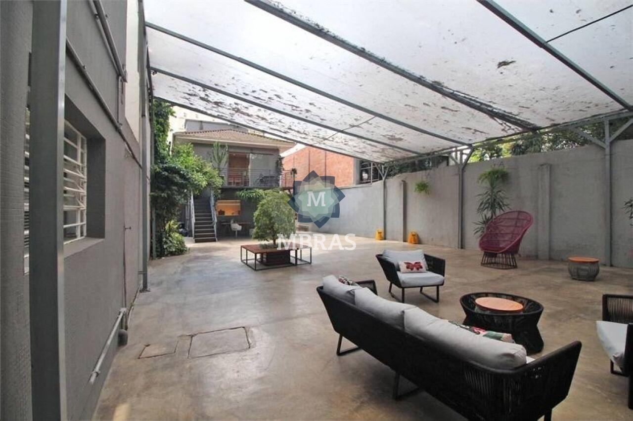 Excelente casa Comercial Vila Nova Conceição.
