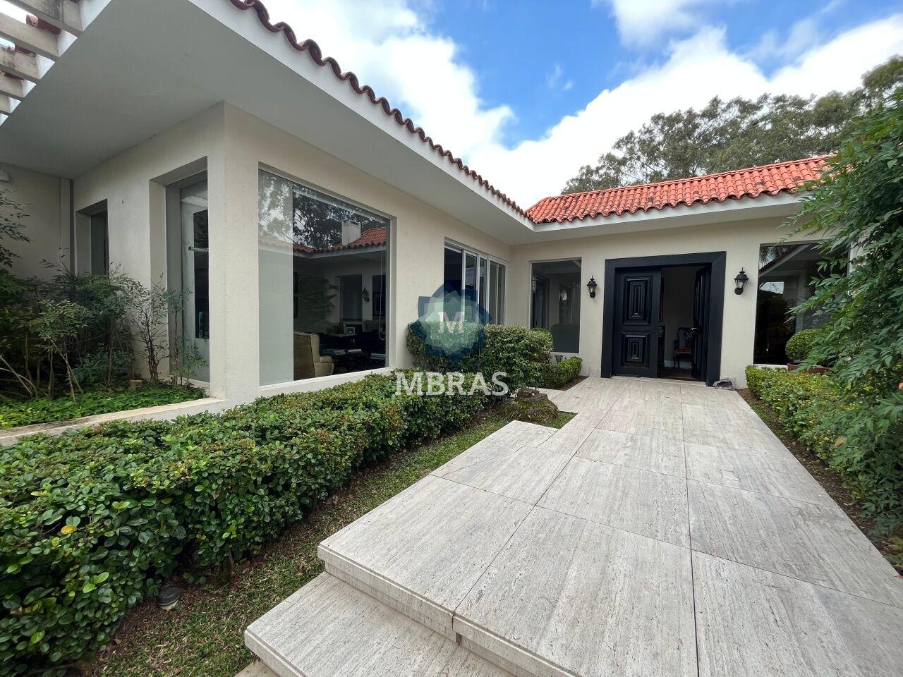 Casa impecável, pronta para morar.