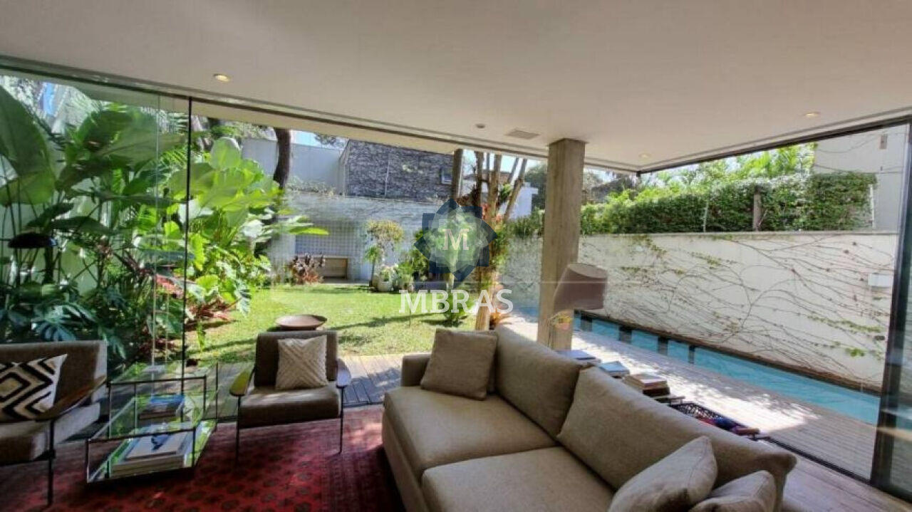 Casa acolhedora a poucos passos do Clube Pinheiros