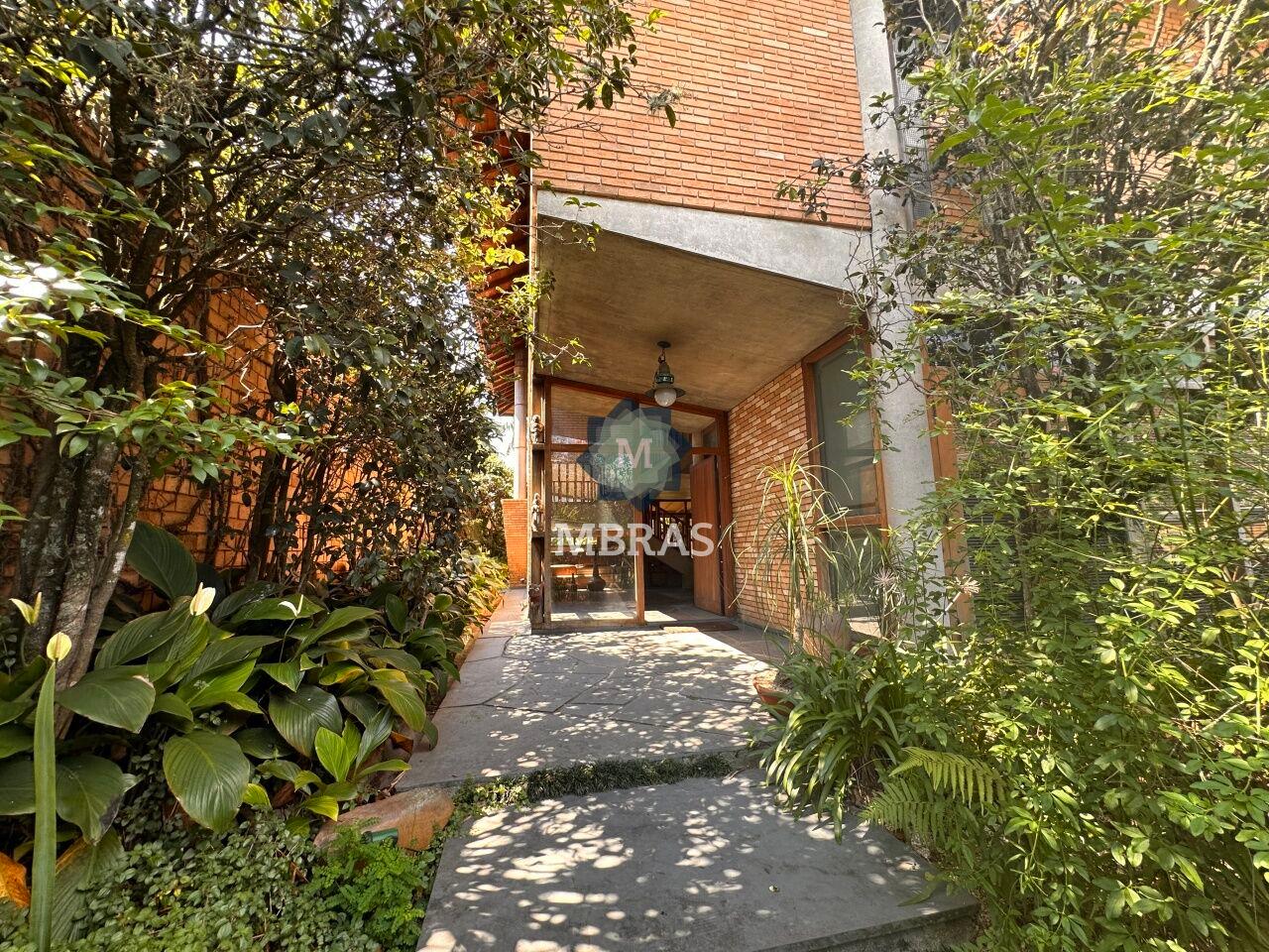 Casa icônica dos anos 80 Arquiteto Pepe Asbun