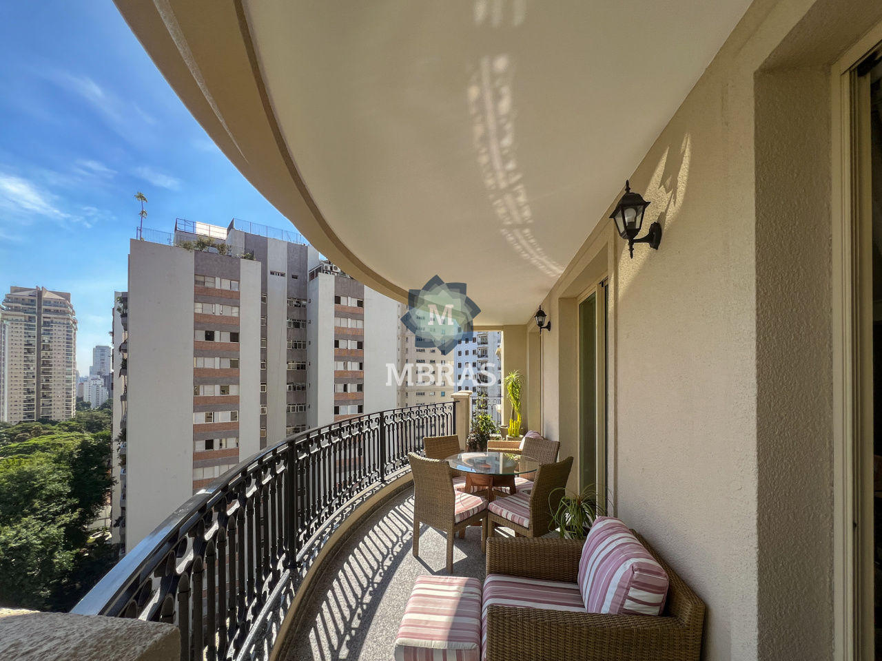 Apartamento Neoclássico no Campo Belo