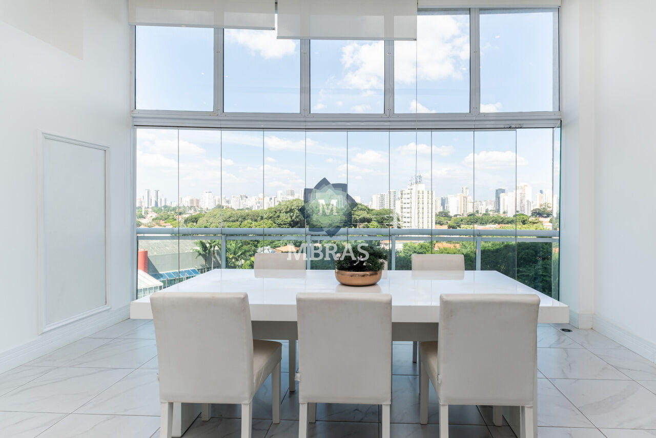 Apartamento com Pé Direito Duplo no melhor Brooklin