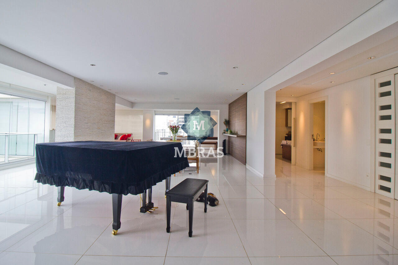 Vista Deslumbrante: Apartamento de Luxo em Andar Alto no Bairro Campo Belo