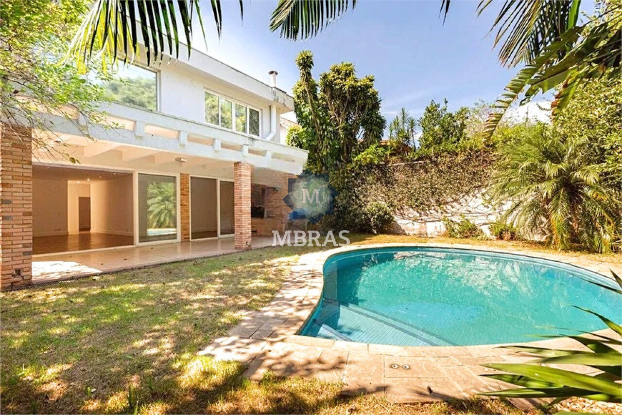 Casa em Localização Privilegiada no Alto de Pinheiros