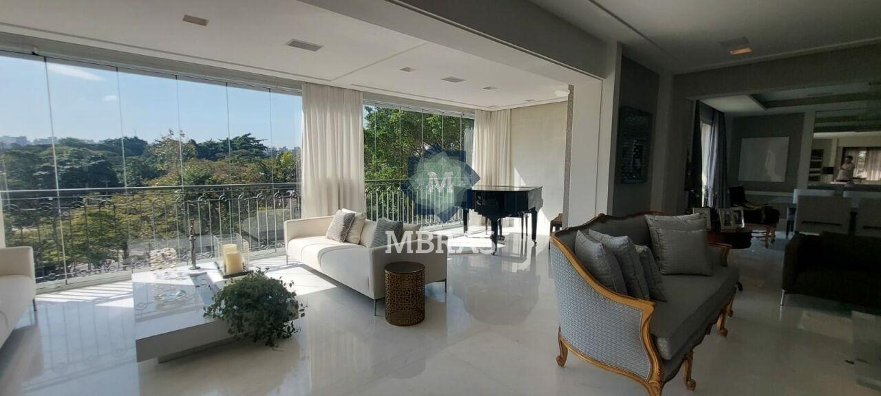 Luxuoso Apartamento novo de 600 m² com 4 Suítes e 7 Vagas de Garagem na Vila Nova