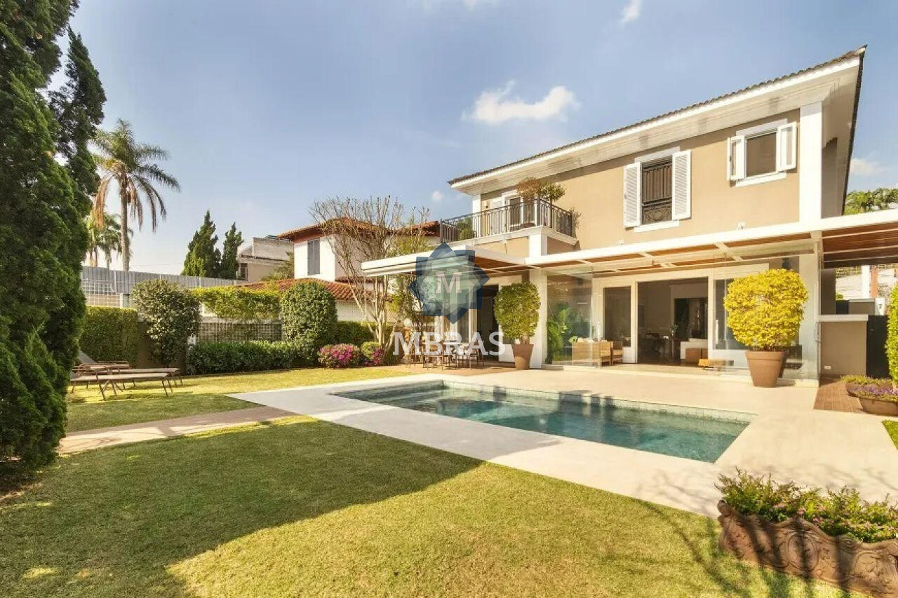 A Casa dos Seus Sonhos no Bairro Cidade Jardim!