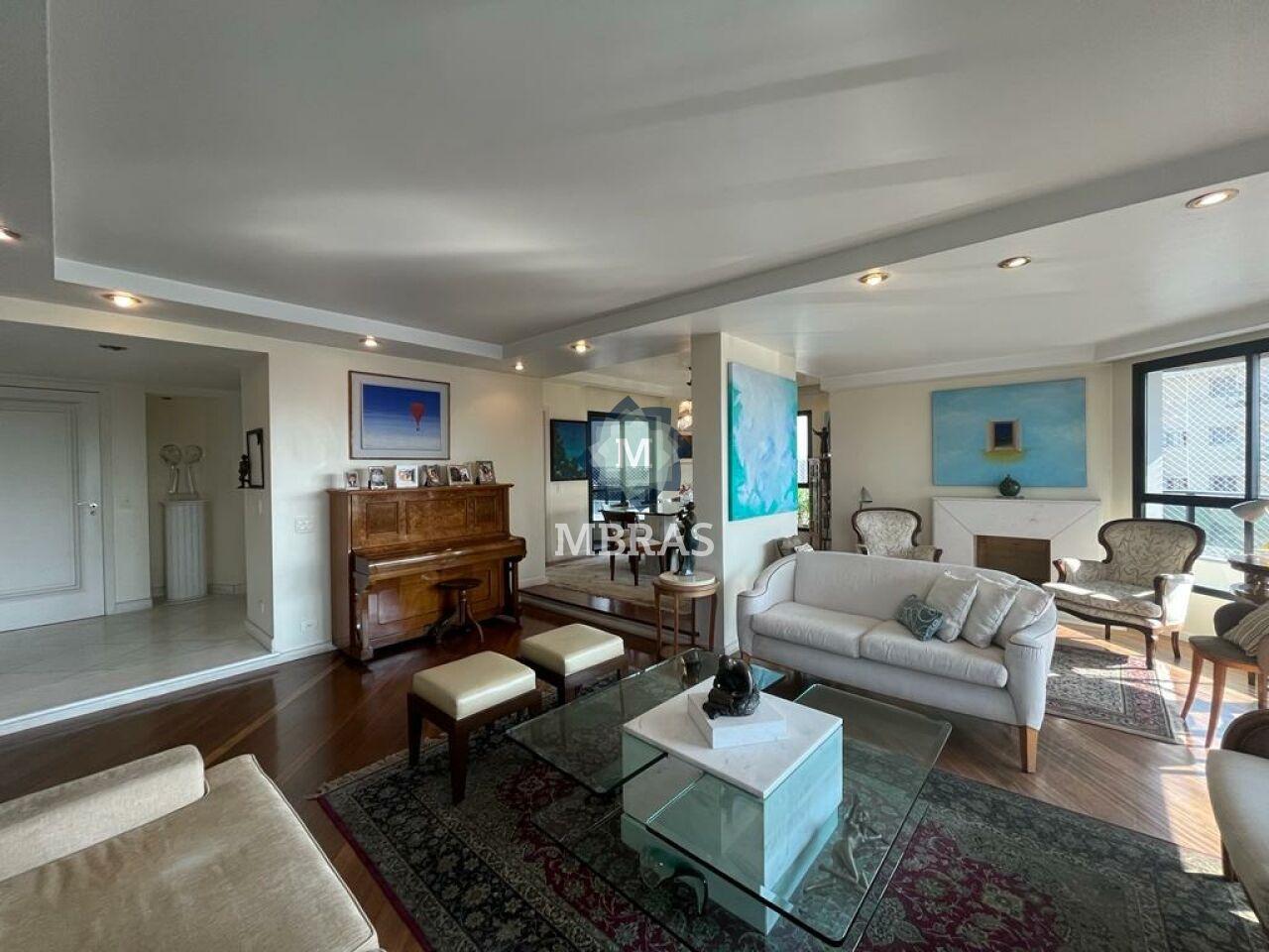 Apartamento em Moema
