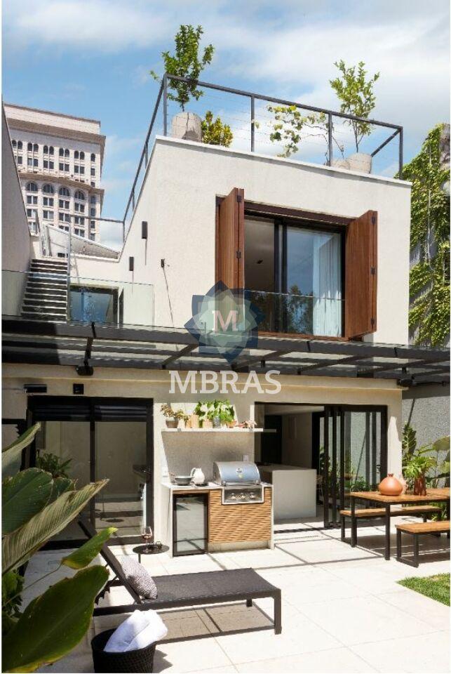 Casa Exclusiva Próximo ao Shopping Iguatemi