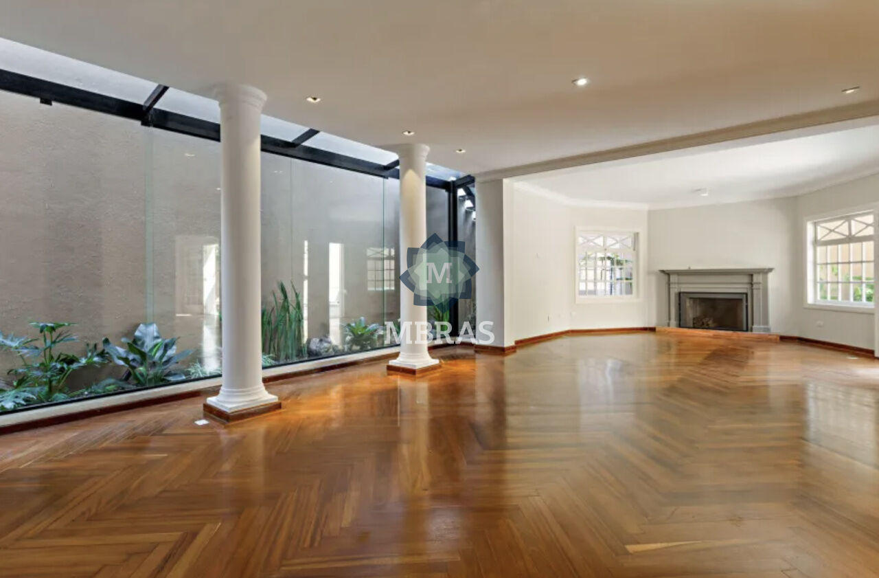 Linda Casa no Jardim América