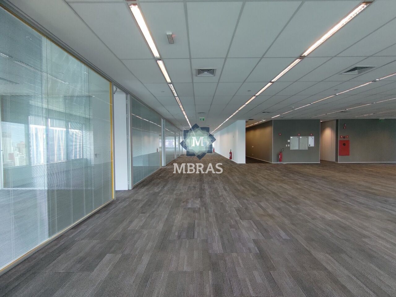 Excelente laje comercial em edifício AA na Faria Lima - Foto 1