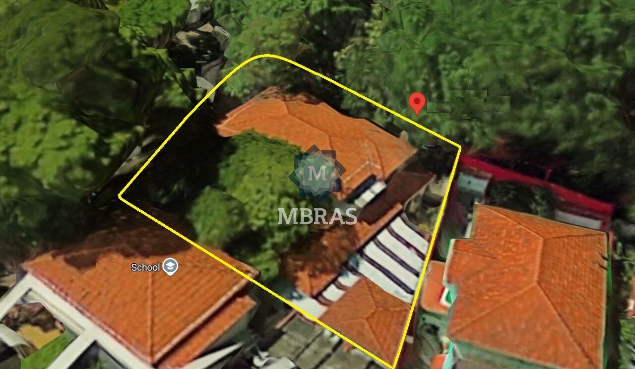 Oportunidade Única em Localização Nobre de Pinheiros: Terreno de Esquina com 606m²!