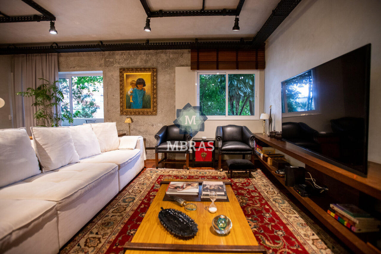 APARTAMENTO DECORADO E REFORMADO DOS SONHOS EM PRÉDIO ITALIANO NO JARDINS.