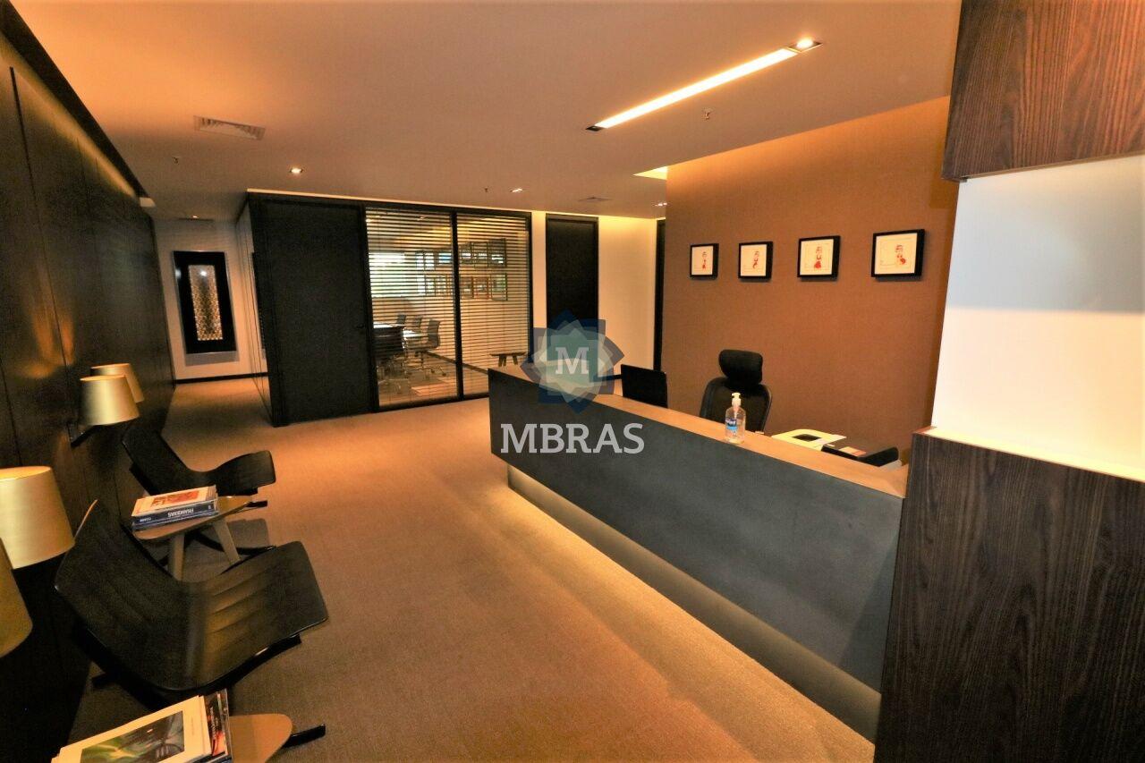 Conjunto comercial na Faria Lima