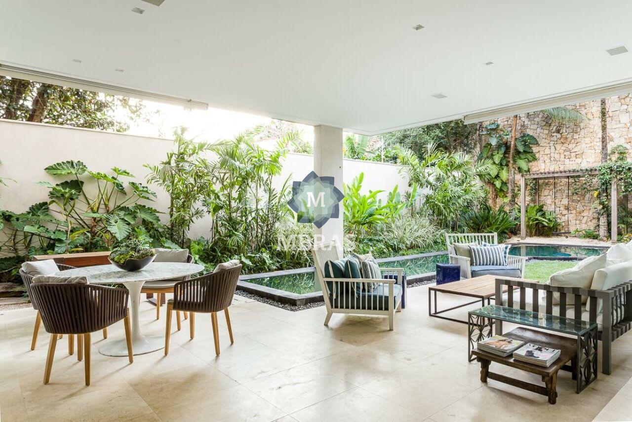 Lindíssima Casa na melhor Localização do Jardim Europa