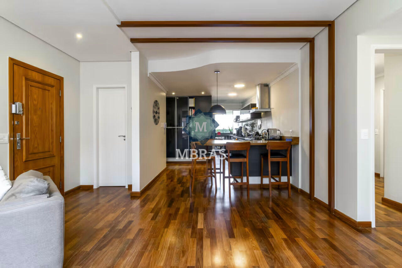 Cobertura Duplex Elegante em Prédio Bem Localizado