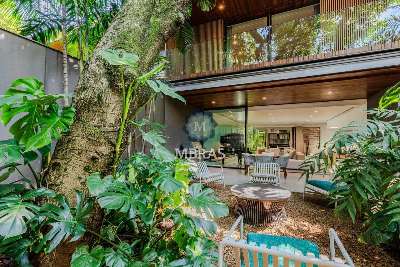 Casa em condomínio próxima ao Parque Villa-Lobos