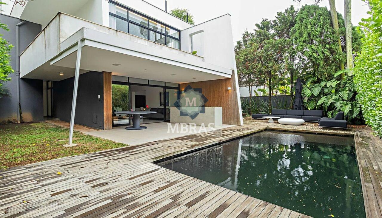 Casa moderna e contemporânea com design sofisticado para venda- Cidade Jardim
