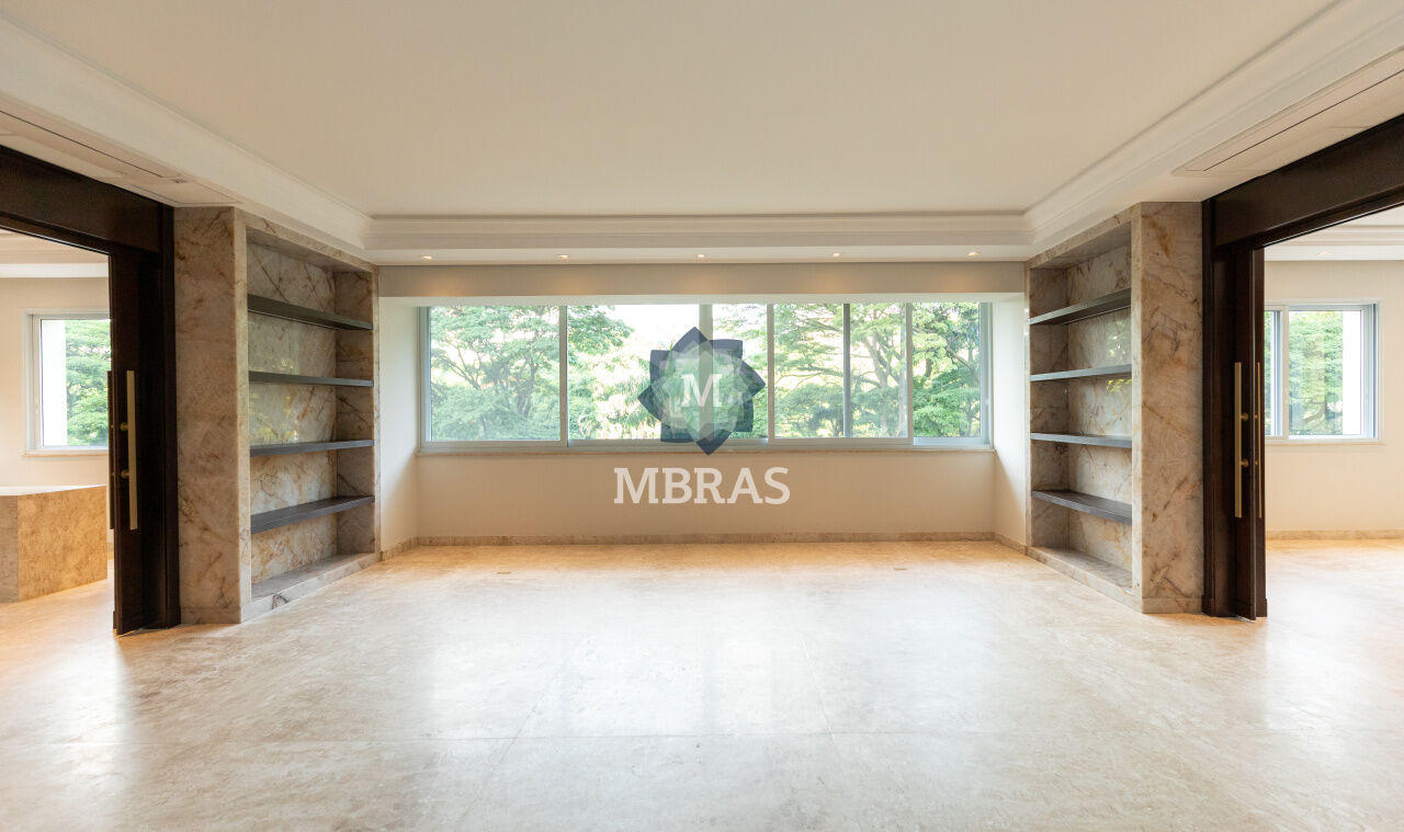Belíssimo e amplo apartamento, com fino acabamento em edifício cobiçado do Jardim Europa