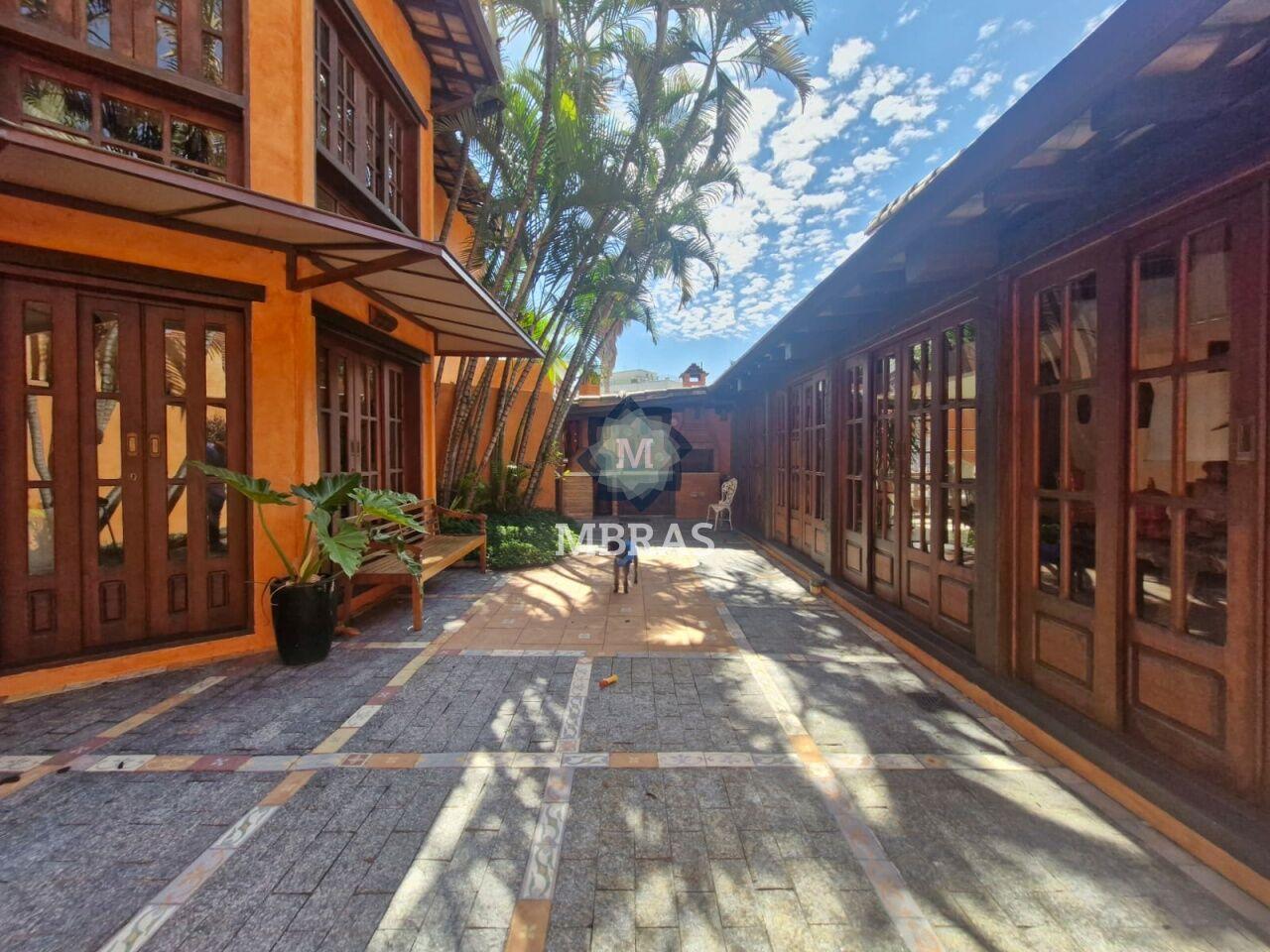 Excelente casa em região nobre da zona oeste