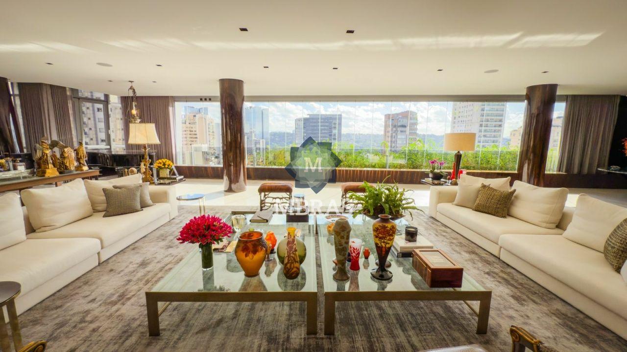 Apartamento em prédio incônico ao lado do Parque do Povo