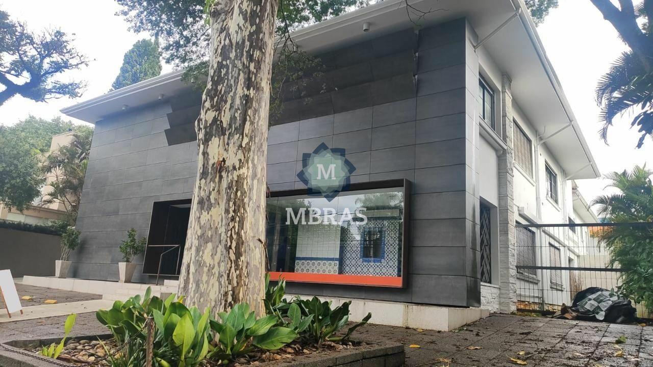 Casa comercial para locação na Avenida Brasil