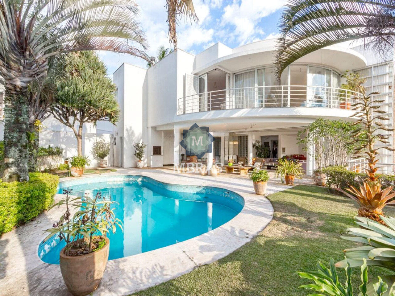 Residência Exclusiva com Arquitetura Premiada - Morumbi