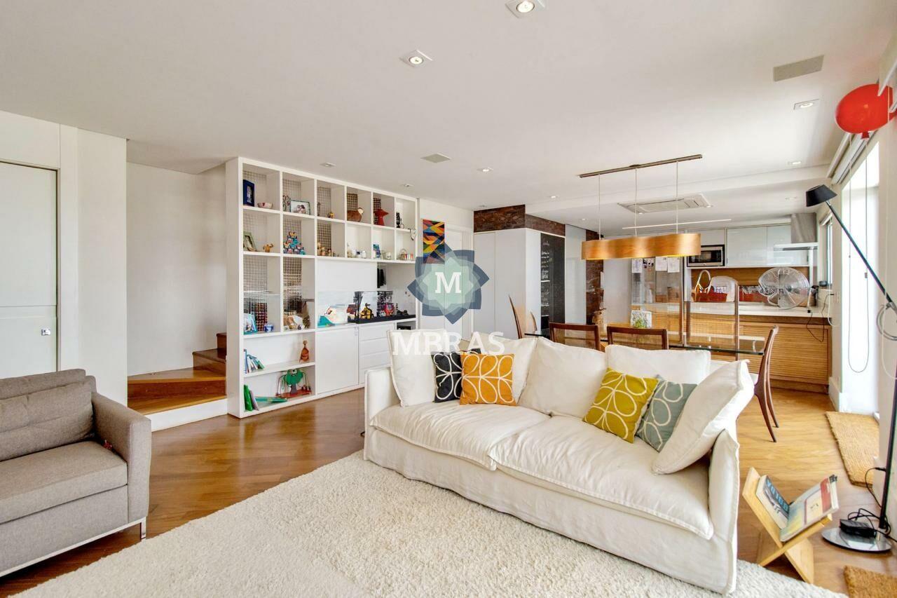 Excelente Apartamento Duplex no Itaim