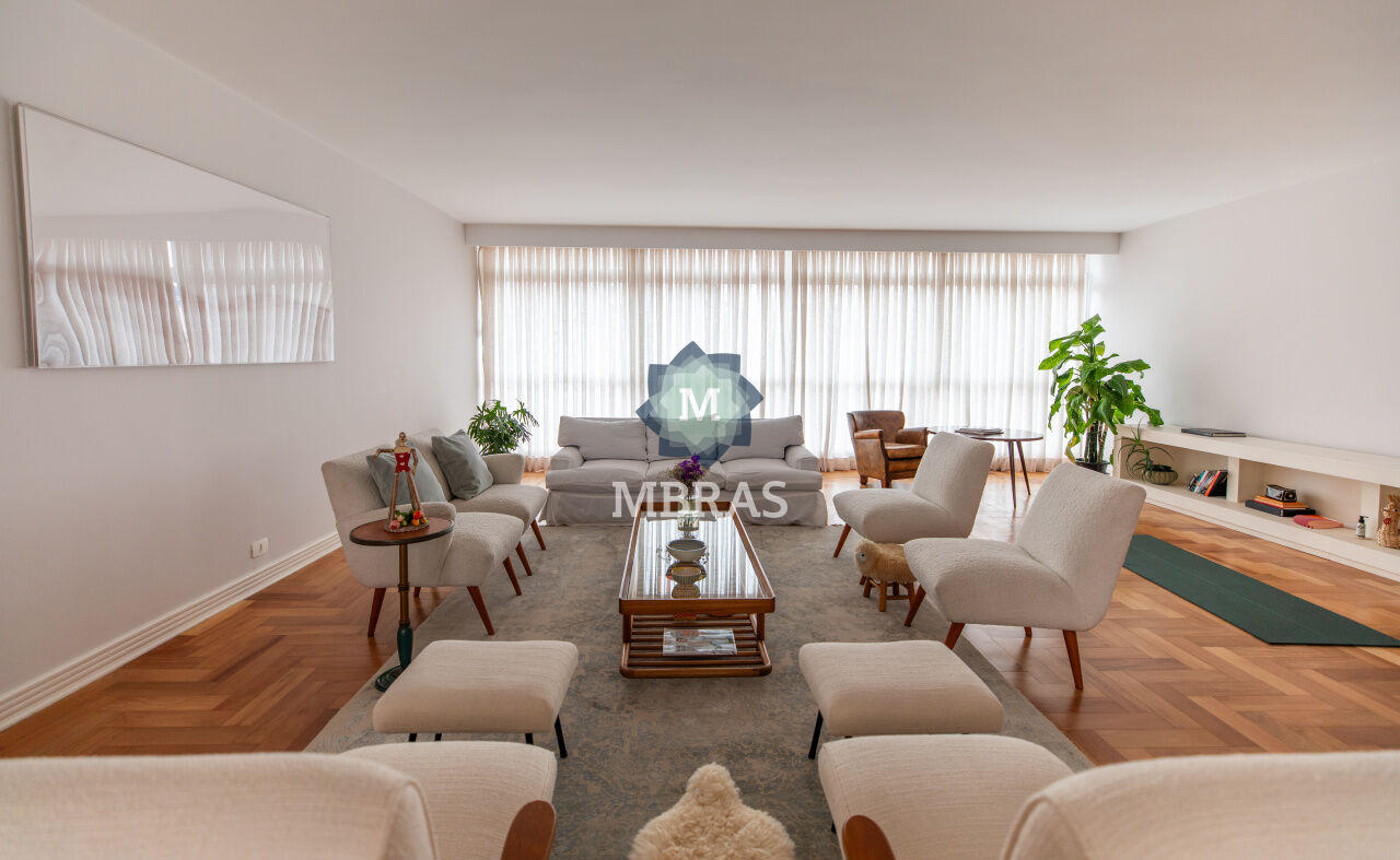 Apartamento reformado com vista para o Hotel Rosewood no bairro Bela Vista