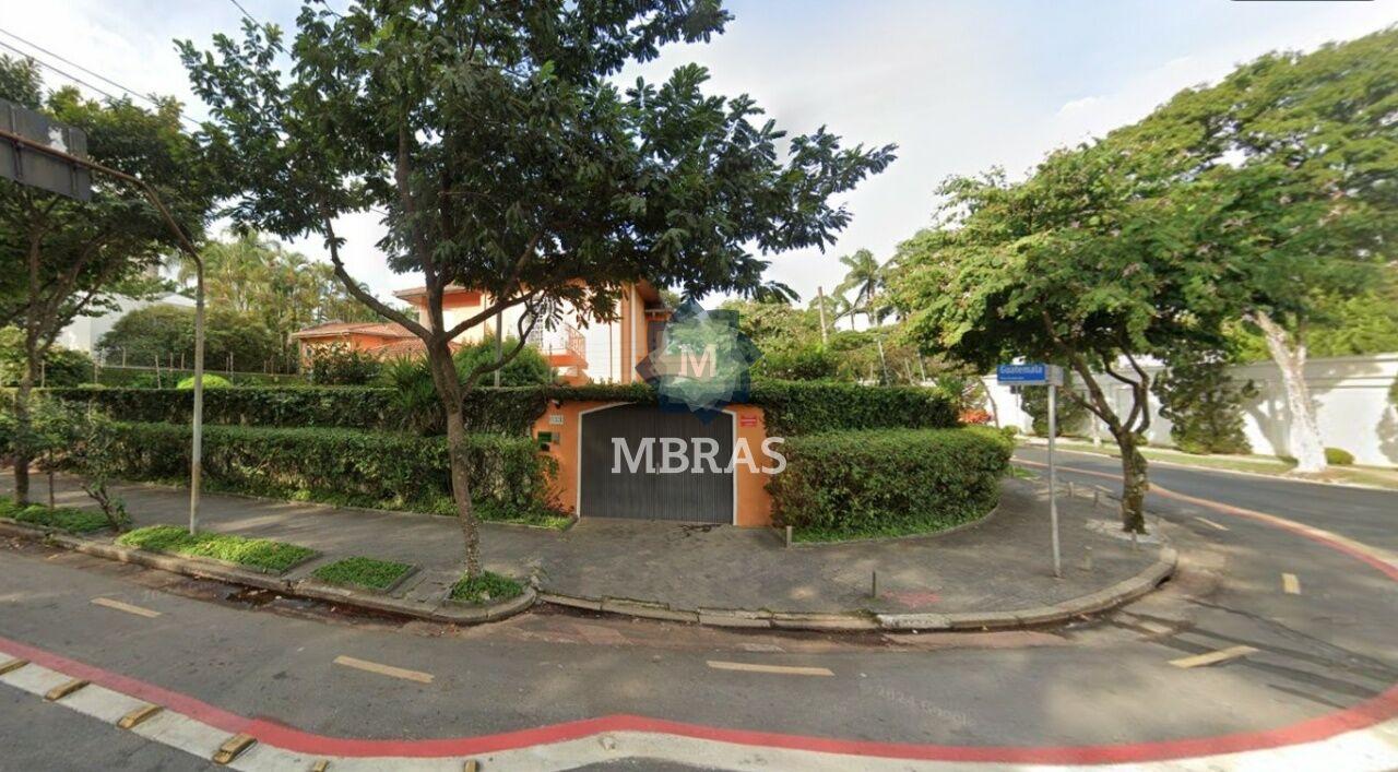 Oportunidade Única no Jardim América ? Casa com Terreno Amplo ao Lado do Clube Paulistano