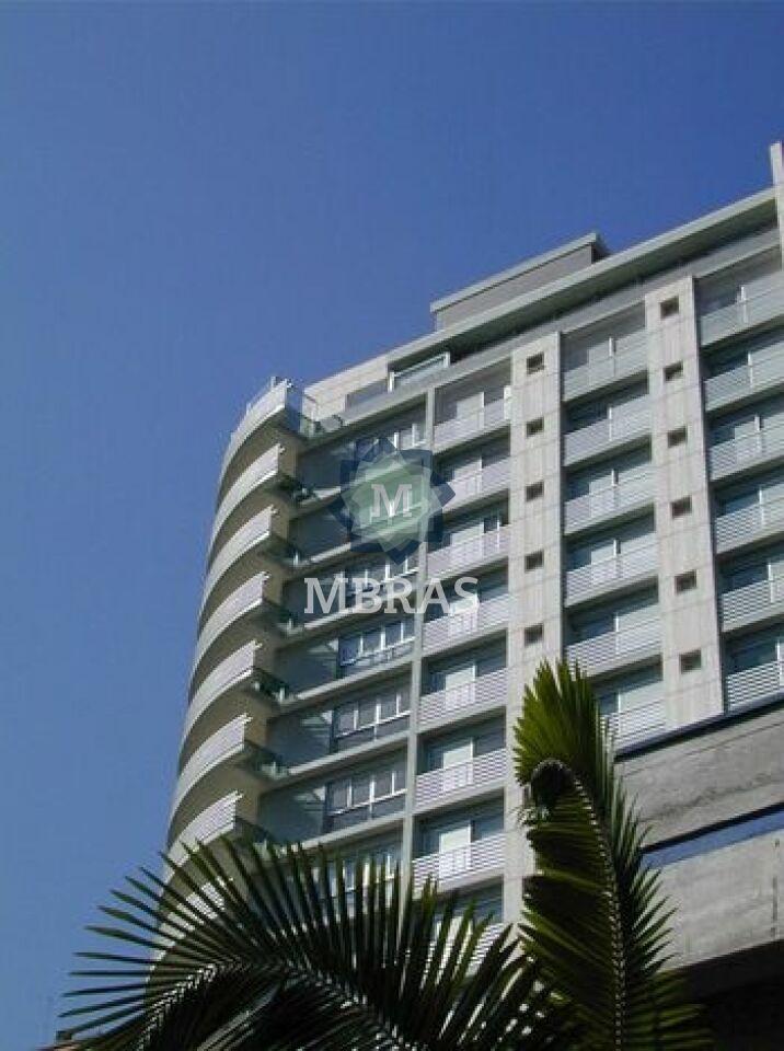 Maravilhoso apartamento com 335 m², em prédio cobiçado com vista infinita para os Jardins