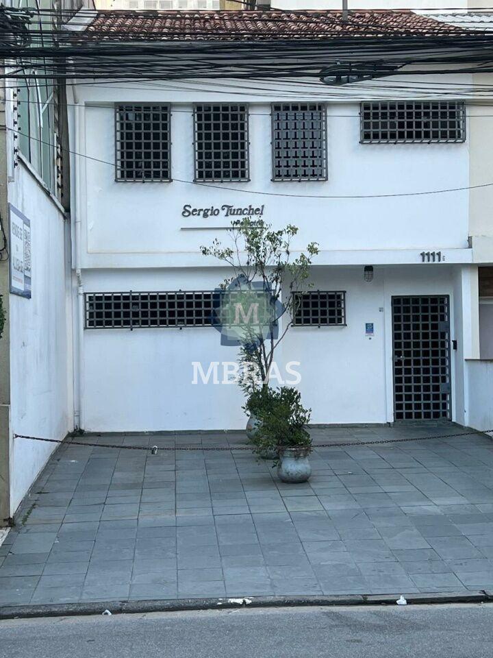 Casa Comercial na Divisa do Itaim com Vila Nova Conceição Localização Estratégica e Sofisticada