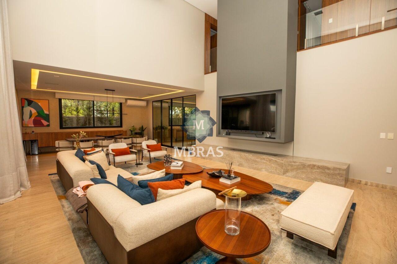 Belíssima Casa no residencial Itahye