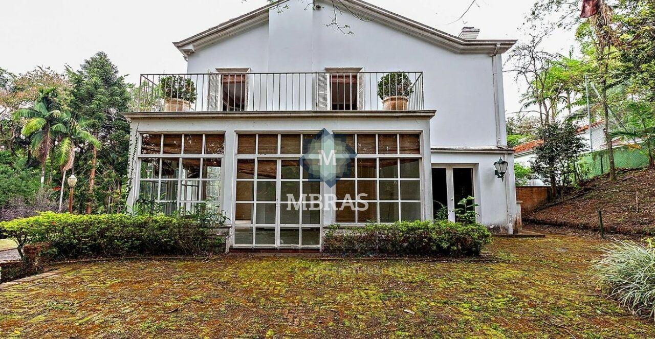 Elegância Clássica e Exclusividade Absoluta no Chácara Flora