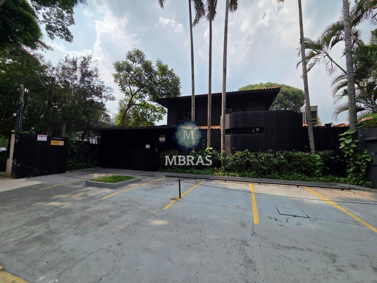 Casa comercial em rua cobiçada da Vila Nova Conceição