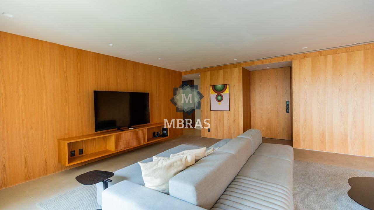 Altíssimo Padrão no Itaim Bibi com Vista Exclusiva