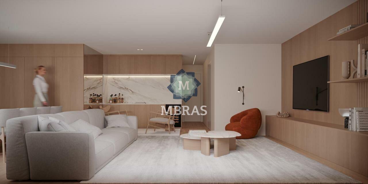 Apartamento Reformado em Rua Nobre do Jardins
