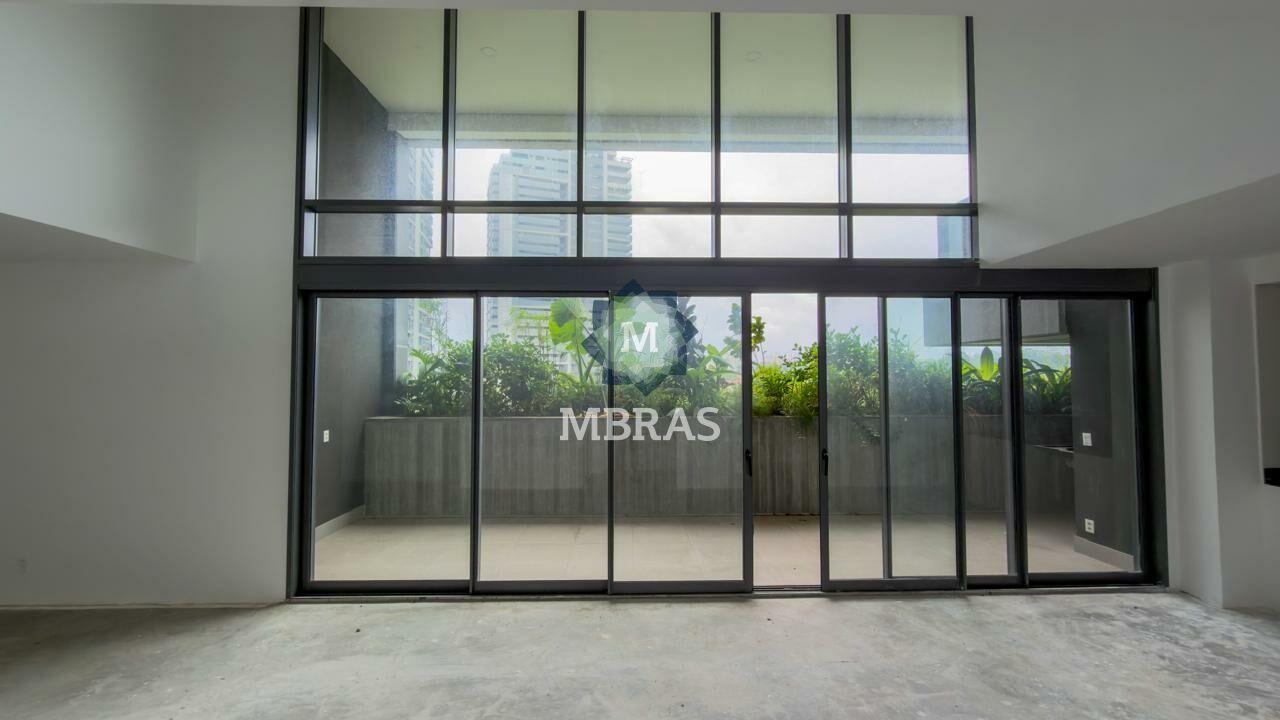 Duplex , 325 m2 no Parque Global