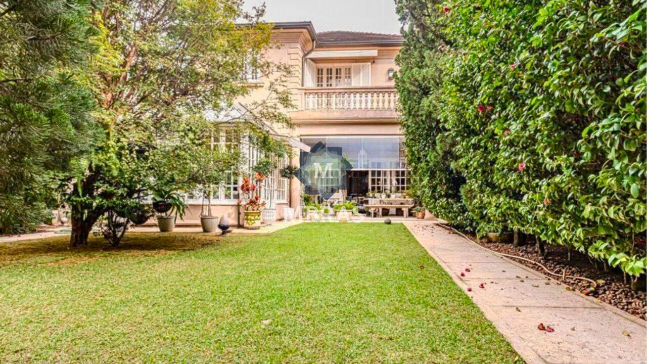 Linda Casa no Jardim América