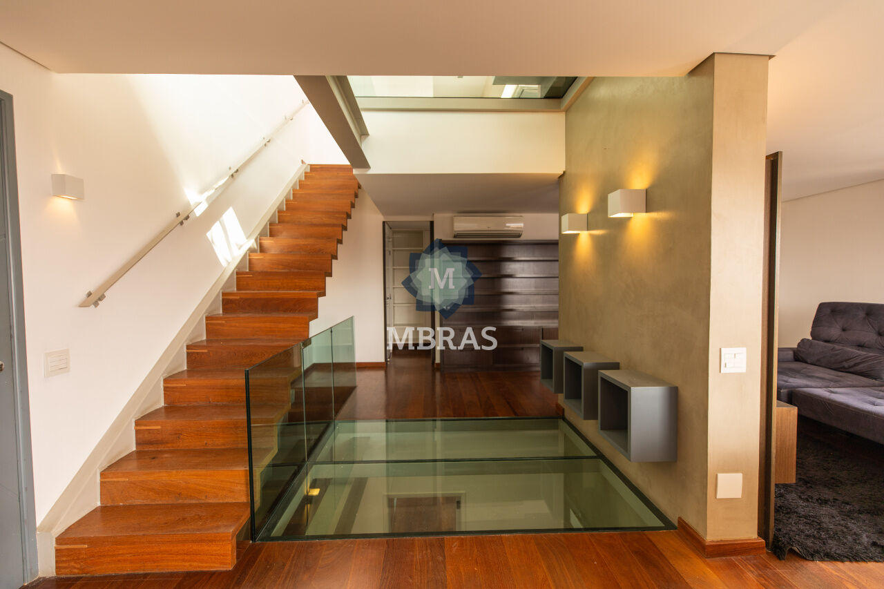 Cobertura Triplex Exclusiva no Itaim Bibi