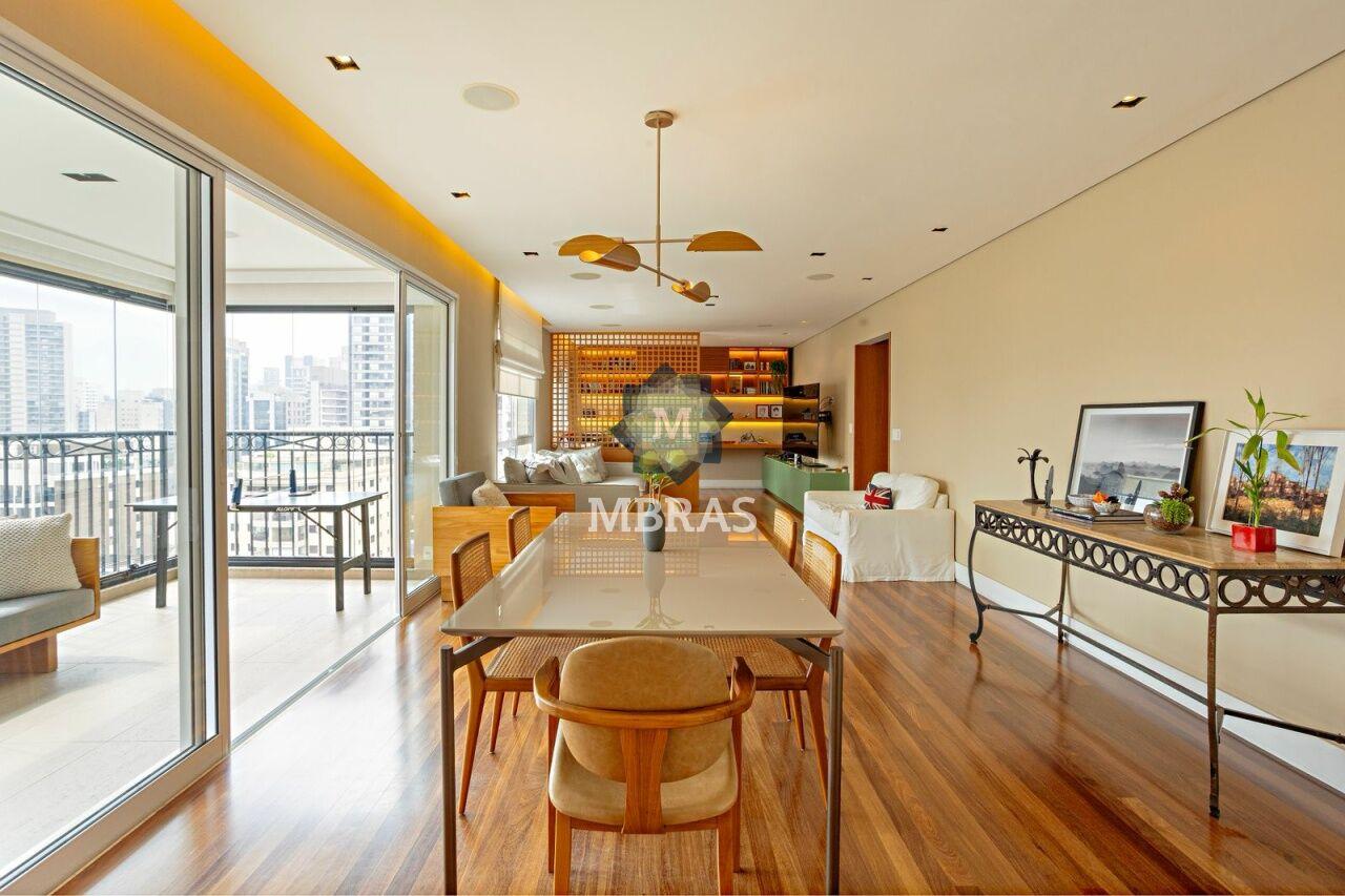 Vila Nova Conceição | Apartamento impecável e estrutura premium