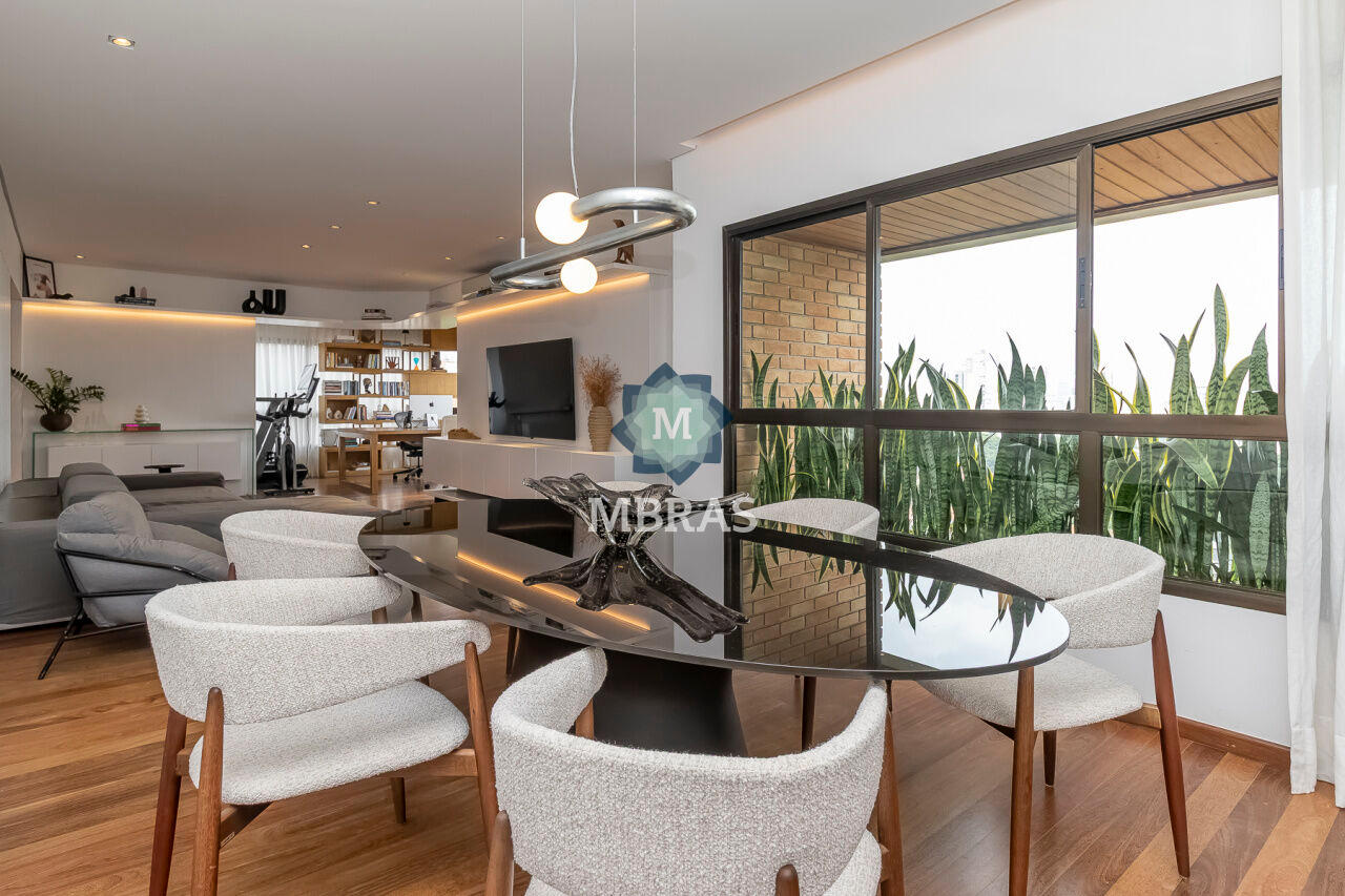 Linda Cobertura 323m² | 3 Suítes | 4 Vagas
