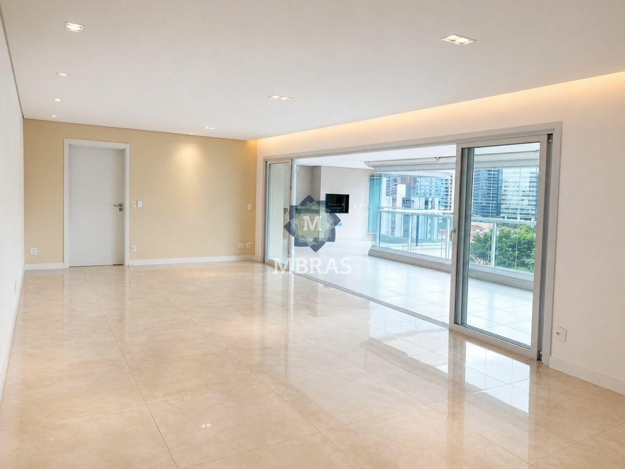 Um apartamento elegante de 250m² para viver com espaço, privacidade e conveniência.