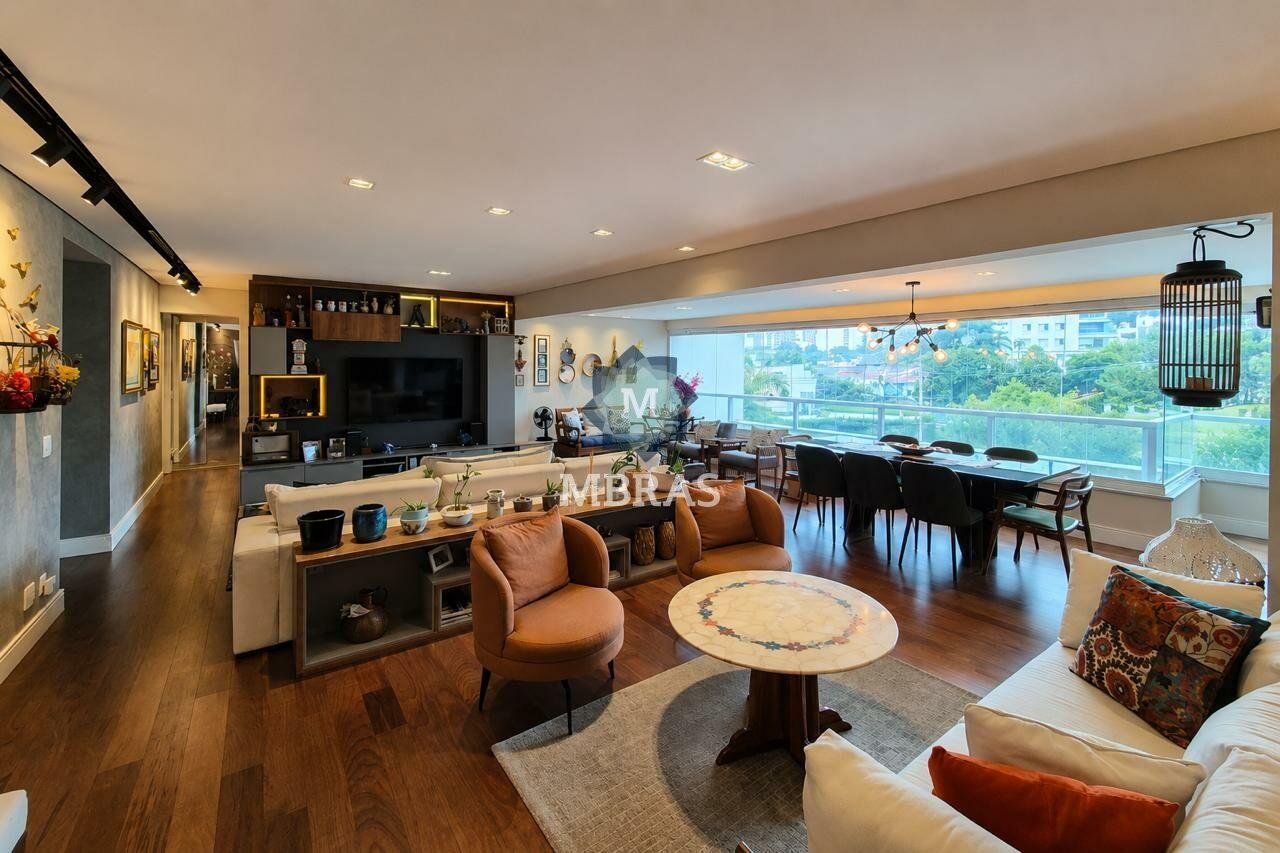 Um apartamento moderno de 189m² para viver com espaço e praticidade.