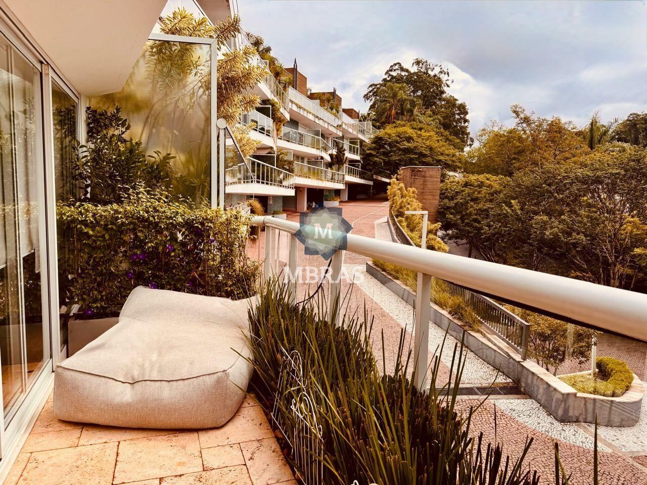 Arquitetura Imponente, Vista Definitiva e Exclusividade Absoluta em Condomínio Reservado