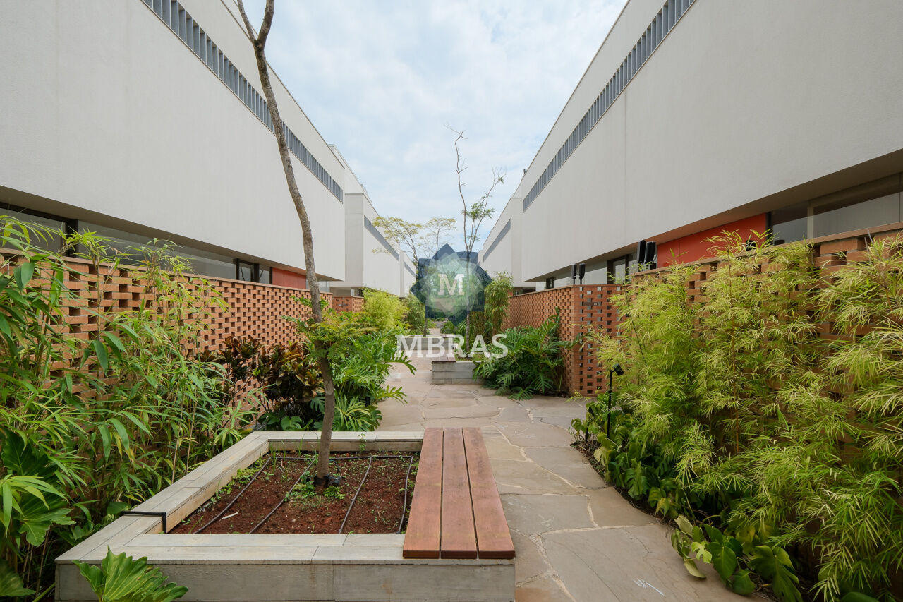 Casa Nova de Alto Padrão - Cidade Jardim
