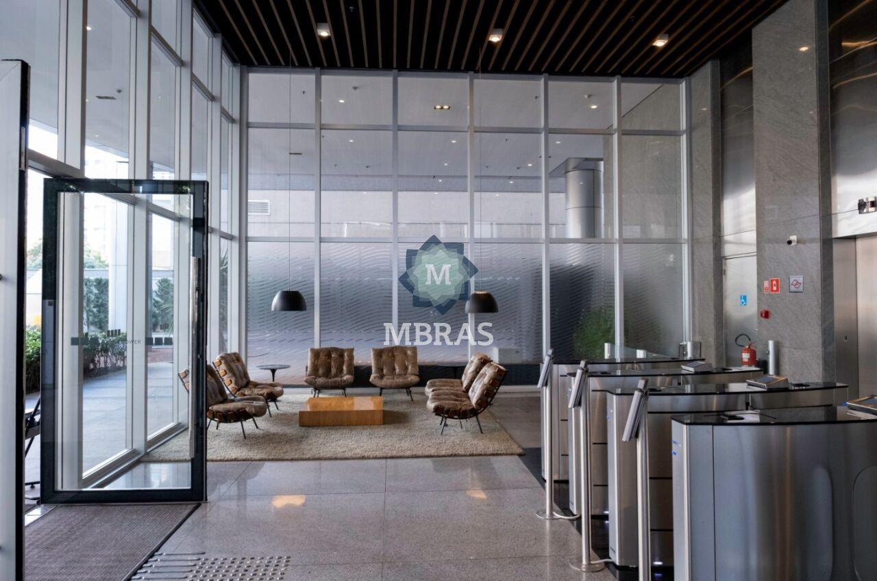 Conjunto comercial com mezanino  765,81 m² na Vila Olímpia.